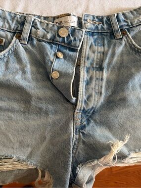 Zara Light Wash Distressed Denim Cutoff Shorts